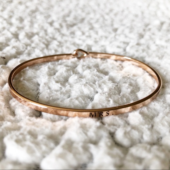“Mrs.” Rose Gold Minimalist Bracelet - Picture 3 of 3